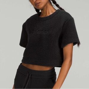 Lululemon Women’s Textured Fleece Embroidered Logo T-shirt Black Size 6
